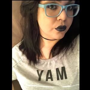 Meet your Posher, Christina